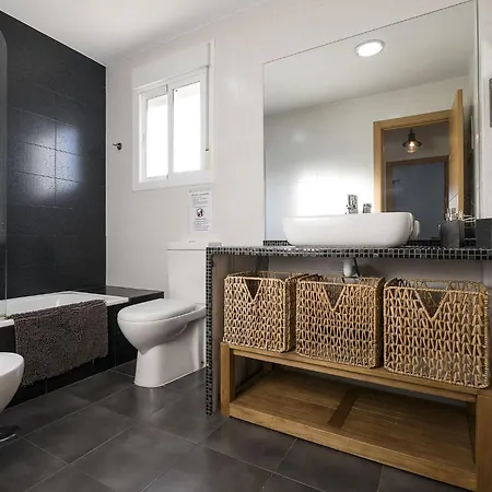 Duplex Near The - House With Free Wifi *